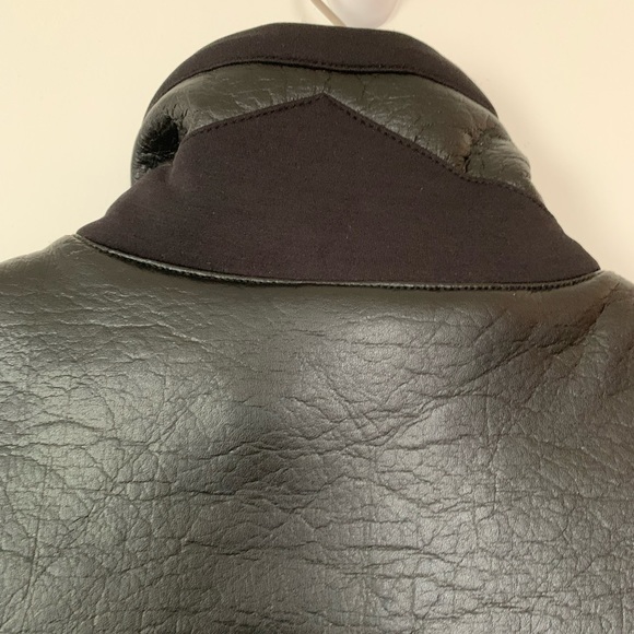 ALALA Vegan Leather Sherpa Vest - Picture 7 of 12